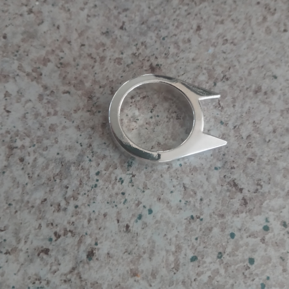 NWOT CAT EAR SELF DEFENSE RING - Picture 2 of 3
